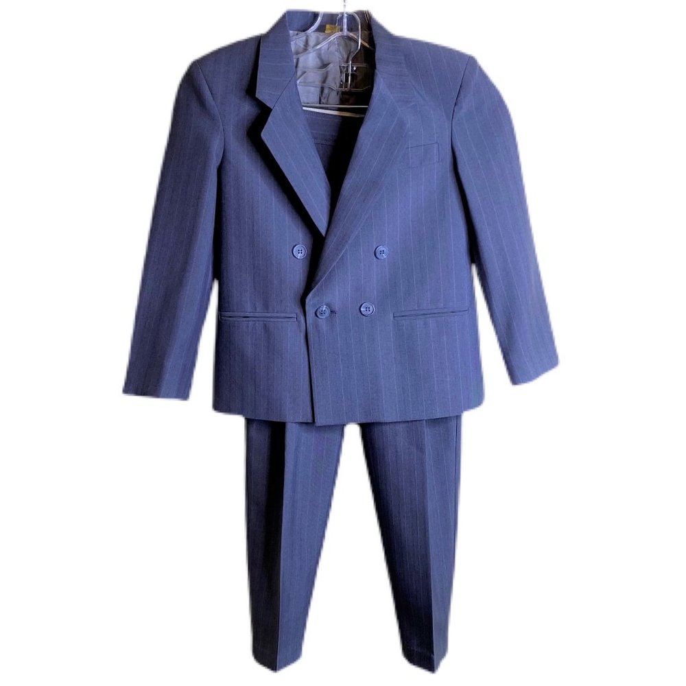 Lugano Boy's Gray Suit Size 8 Reg